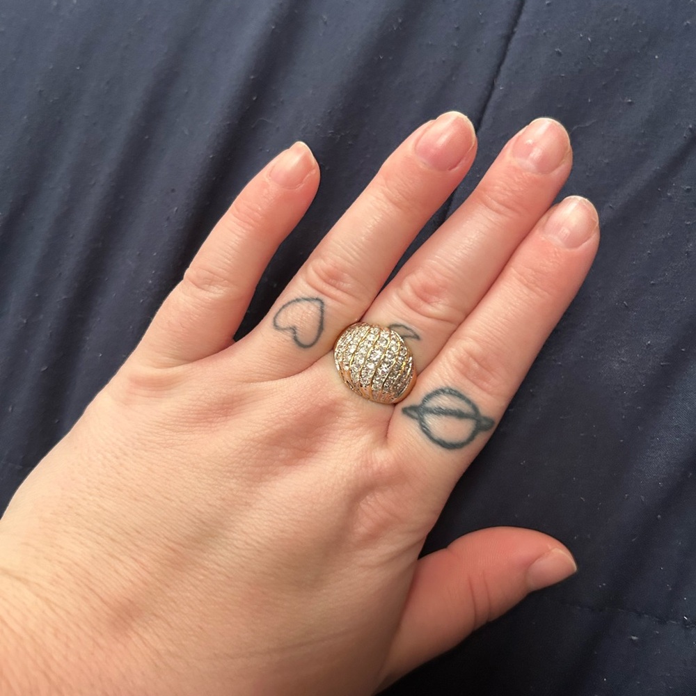 Elegant Gold and Silver Women's Ring